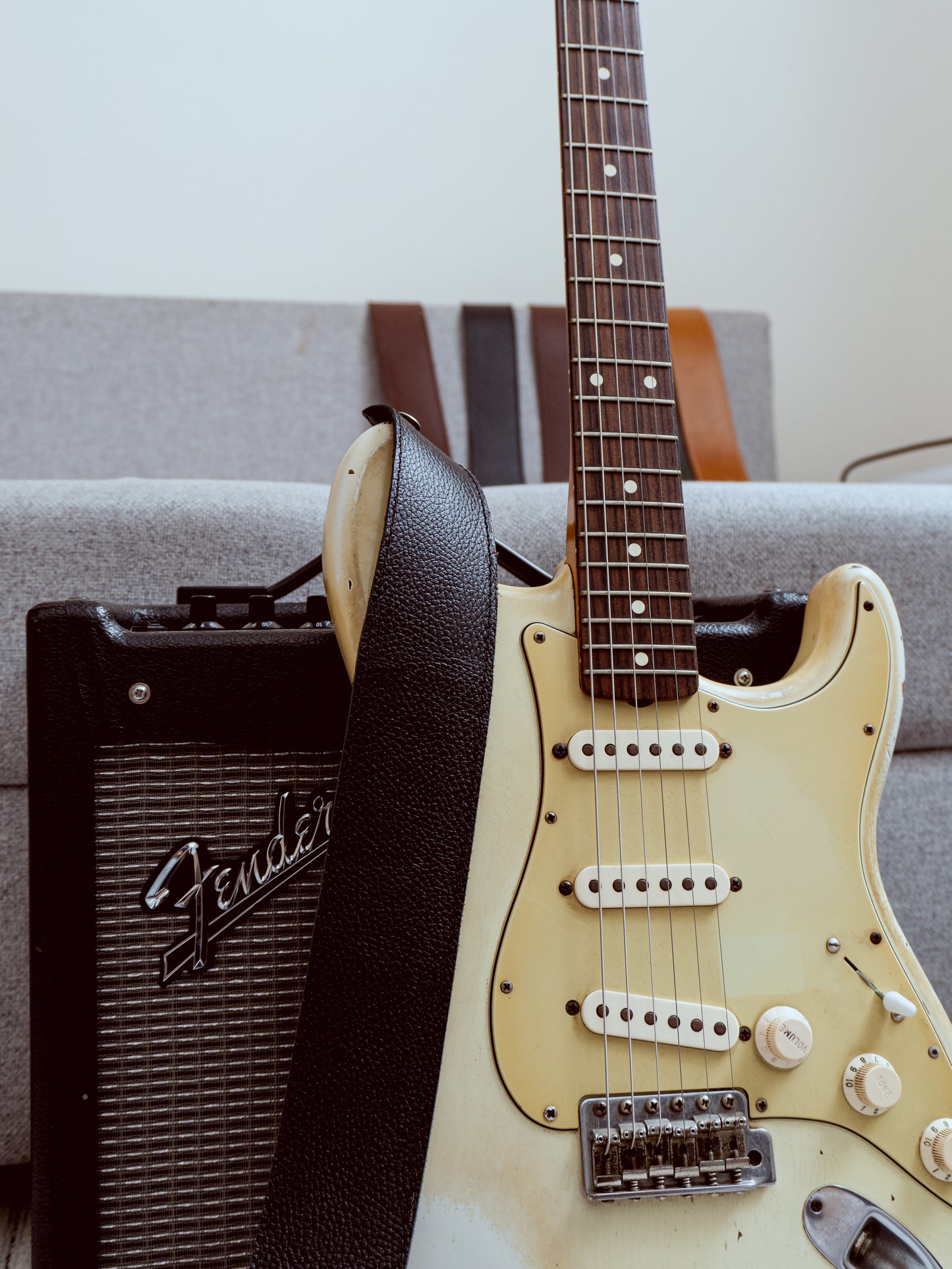 LEATHER STRAP