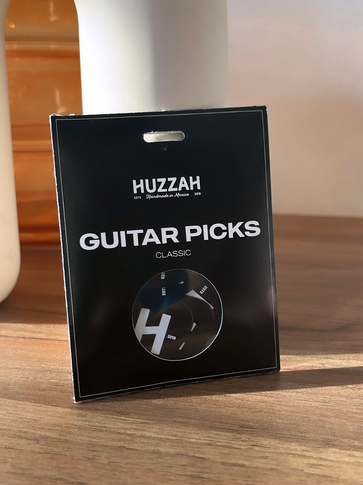 PICKS CLASSIC – Huzzah